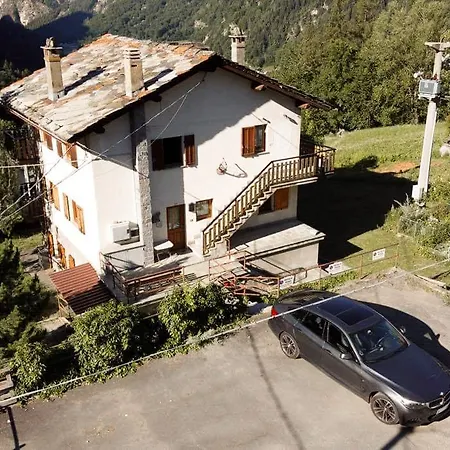 Relax & Sports -cervinia- Maison Lägenhet