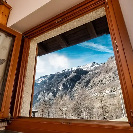 Relax & Sports -cervinia- Maison Apartman *
