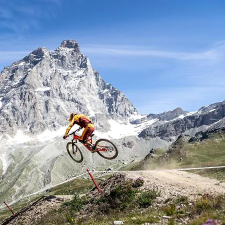 Relax & Sports -cervinia- Maison