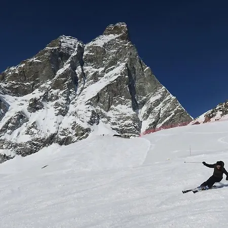 Relax & Sports -cervinia- Maison Apartman
